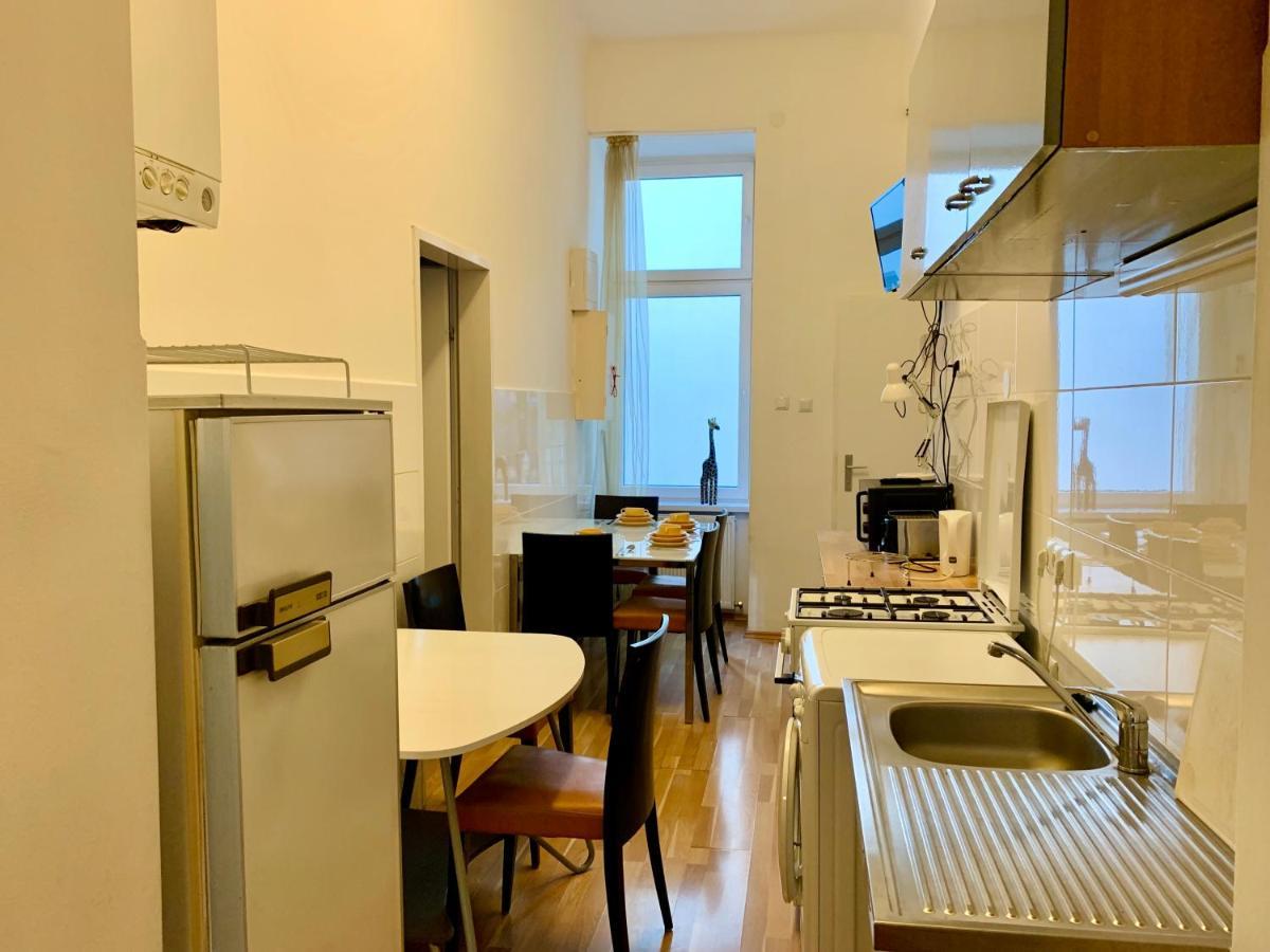 Raisa Apartments Lerchenfelder Guertel 30 เวียนนา ภายนอก รูปภาพ