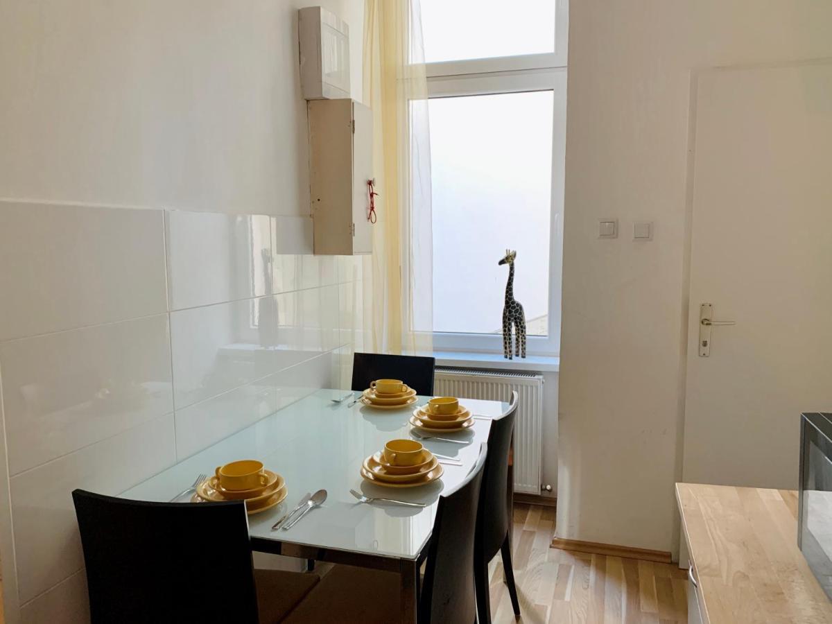 Raisa Apartments Lerchenfelder Guertel 30 เวียนนา ภายนอก รูปภาพ